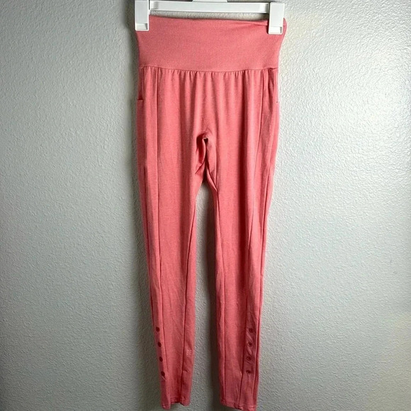 Gymshark Scrunch Butt Leggings - Picture 1 of 8